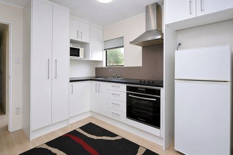 Photo of property in 2/38 Maplesden Drive, Clendon Park, Auckland, 2103