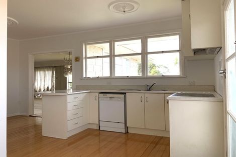 Photo of property in 20 Andrew Road, Howick, Auckland, 2010