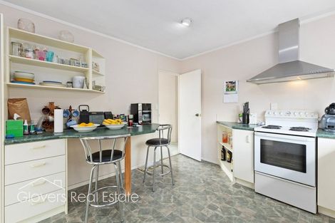 Photo of property in 14 Stockton Place, Glendene, Auckland, 0602