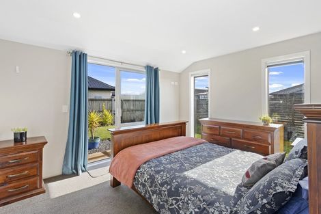 Photo of property in 8 Bargrove Close, Halswell, Christchurch, 8025