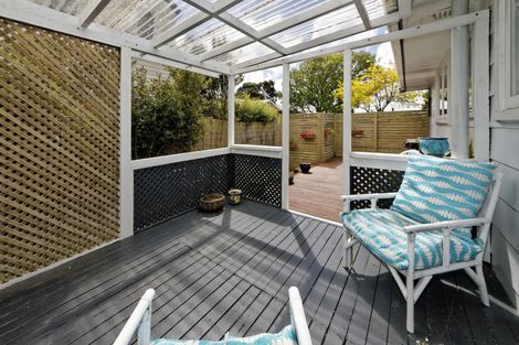 Photo of property in 103 Konini Road, Titirangi, Auckland, 0604