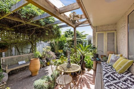 Photo of property in 9/180 Charles Street, Westshore, Napier, 4110