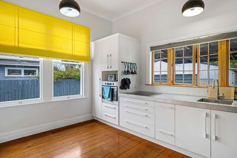 Photo of property in 11 Hurworth Place, College Estate, Whanganui, 4500