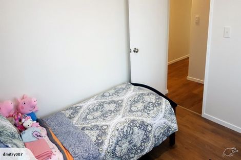 Photo of property in 11 Meharg Place, Fairview Heights, Auckland, 0632