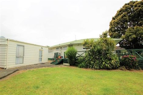 Photo of property in 11 Brentford Place, Manurewa, Auckland, 2102