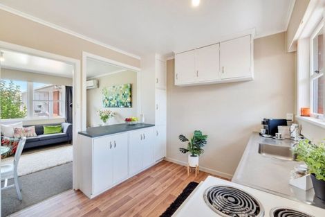 Photo of property in 4/83 Nile Road, Milford, Auckland, 0620