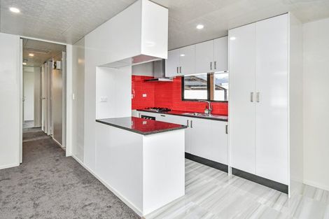 Photo of property in 2/10 Nearco Street, Randwick Park, Auckland, 2105