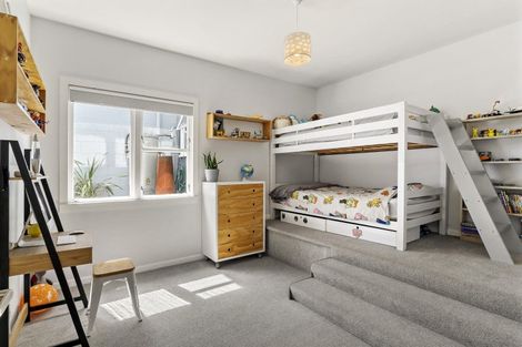 Photo of property in 223 Muritai Road, Eastbourne, Lower Hutt, 5013