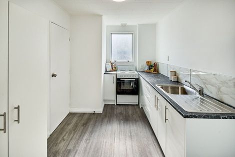 Photo of property in 8f Montgomery Crescent, Clouston Park, Upper Hutt, 5018