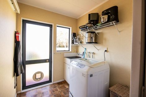Photo of property in 28 Peppertree Glade, Kelvin Grove, Palmerston North, 4414