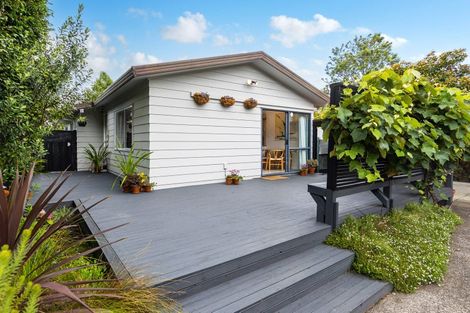 Photo of property in 176 Solar Road, Glen Eden, Auckland, 0602