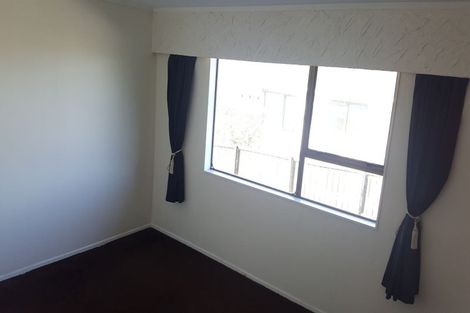 Photo of property in 2/59 Cypress Drive, Maungaraki, Lower Hutt, 5010