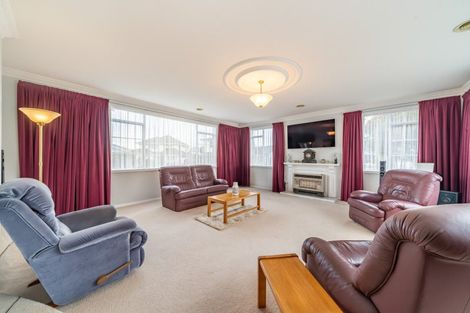 Photo of property in 19 Comeskey Grove, Elderslea, Upper Hutt, 5018