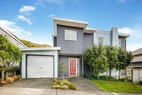 Photo of property in 10 Erlestoke Crescent, Churton Park, Wellington, 6037