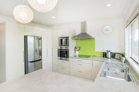 Photo of property in 25 Gwyneth Place, Riverdale, Gisborne, 4010