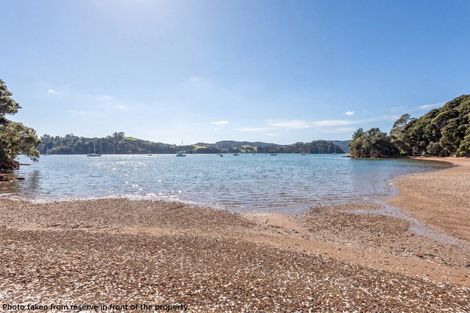 Photo of property in 16 Major Bridge Drive, Russell, 0272
