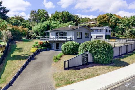 Photo of property in 32 Tremaine Avenue, Two Mile Bay, Taupo, 3330