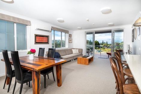 Photo of property in 84 Rewa Rewa Lane, Orewa, 0931