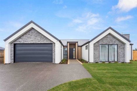 Photo of property in 22 Mcquillan Avenue, Woodend, 7610