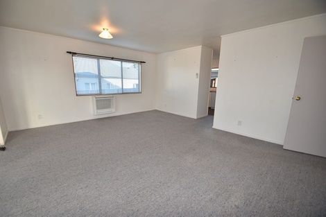 Photo of property in 2/118 Astley Avenue, New Lynn, Auckland, 0600