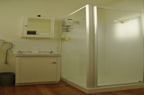 Photo of property in 4/16 Rolleston Street, Mount Cook, Wellington, 6021