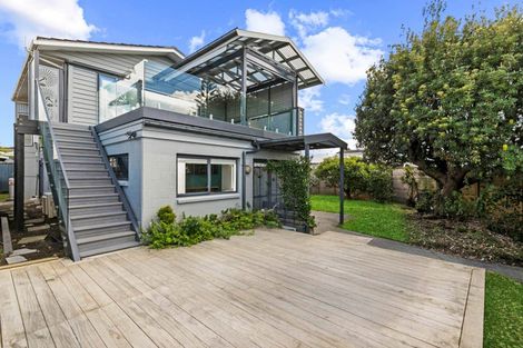 Photo of property in 2a Redwood Drive, Massey, Auckland, 0614