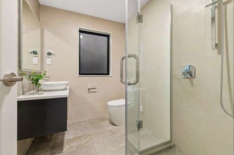 Photo of property in 32 Catalina Avenue, Rosehill, Papakura, 2113