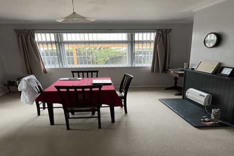 Photo of property in 27 Stanley Street, Levin, 5510