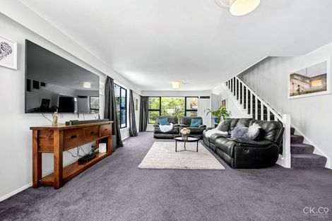 Photo of property in 76 Horoeka Street, Stokes Valley, Lower Hutt, 5019