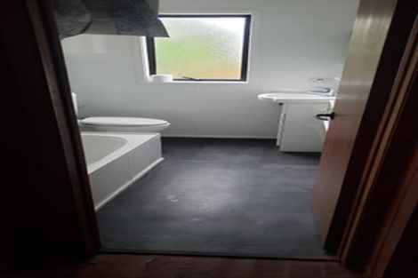 Photo of property in 37 Dakota Avenue, Beach Haven, Auckland, 0626