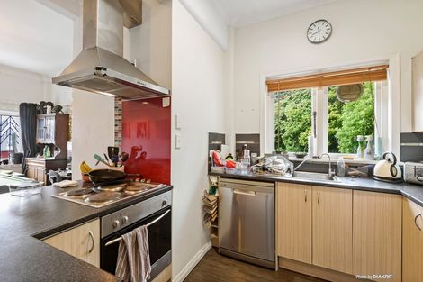 Photo of property in Ambassador Flats, 2/7 Maurice Terrace, Te Aro, Wellington, 6011