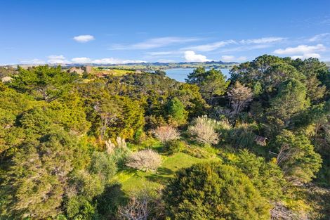 Photo of property in 438 Pahi Road, Pahi, Paparoa, 0571