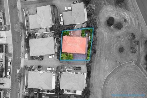 Photo of property in 28 Parkwood Crescent, Gulf Harbour, Whangaparaoa, 0930