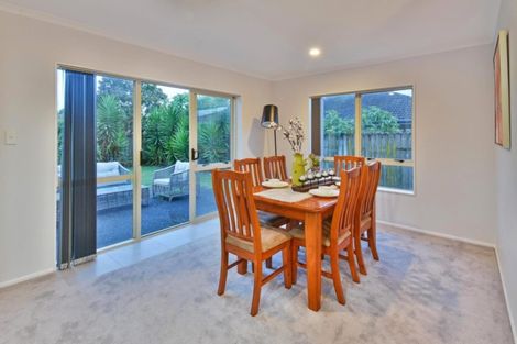 Photo of property in 14 Brosna Place, East Tamaki, Auckland, 2016