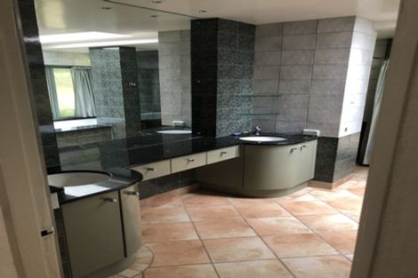 Photo of property in 34 Tawini Road, Titirangi, Auckland, 0604