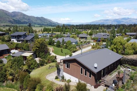 Photo of property in 34 Charles Court, Lake Hawea, Wanaka, 9382