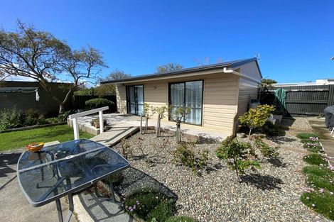 Photo of property in 21 Isadore Road, Saint Clair, Dunedin, 9012