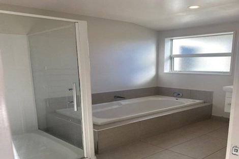 Photo of property in 28 Hakatere Road, Pegasus, 7612