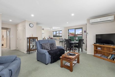 Photo of property in 2 Balmerino Crescent, Pukete, Hamilton, 3200