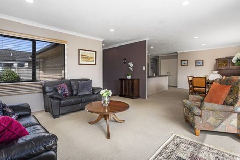Photo of property in 87 Solomon Street, Brookfield, Tauranga, 3110