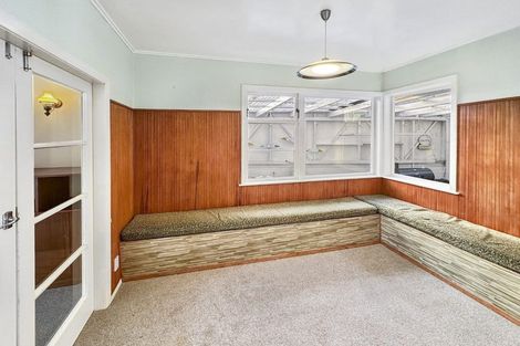 Photo of property in 216 Waddington Drive, Naenae, Lower Hutt, 5011