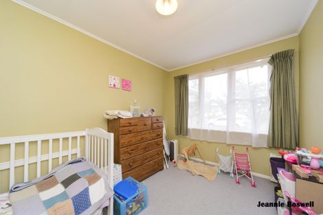 Photo of property in 11 Leslie Avenue, Cloverlea, Palmerston North, 4412