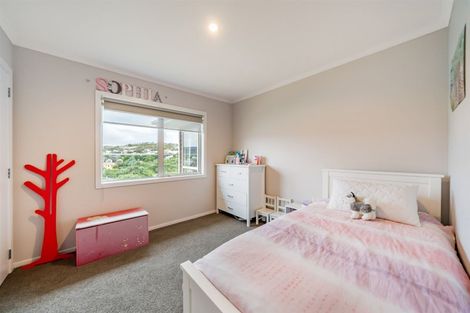 Photo of property in 23a Seagull Place, Whitby, Porirua, 5024