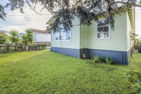 Photo of property in 14 Golf Avenue, Otahuhu, Auckland, 1062