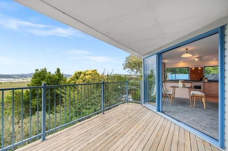 Photo of property in 15 Pine Park Road, Onerahi, Whangarei, 0110