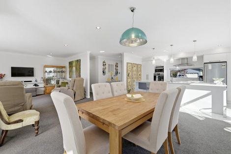 Photo of property in 9 Rotomanu Place, Pyes Pa, Tauranga, 3112