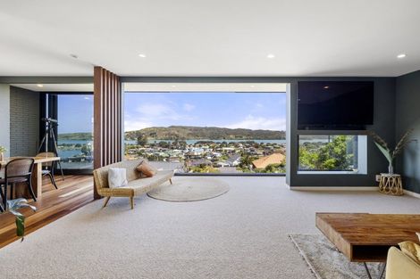 Photo of property in 18 Upper Bow Street, Raglan, 3225