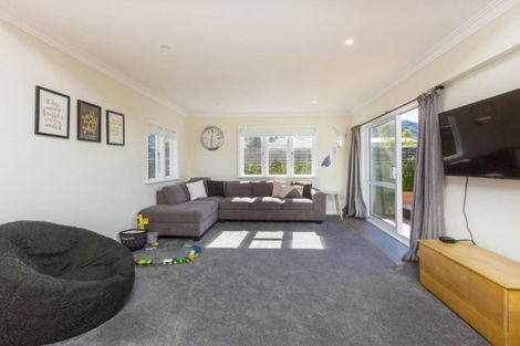 Photo of property in 13 Victoria Street, Ebdentown, Upper Hutt, 5018