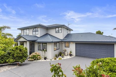 Photo of property in 95 Grovenor Drive, Orewa, 0931