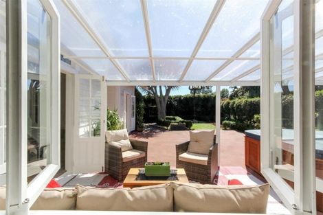 Photo of property in 18 David Street, Westown, New Plymouth, 4310